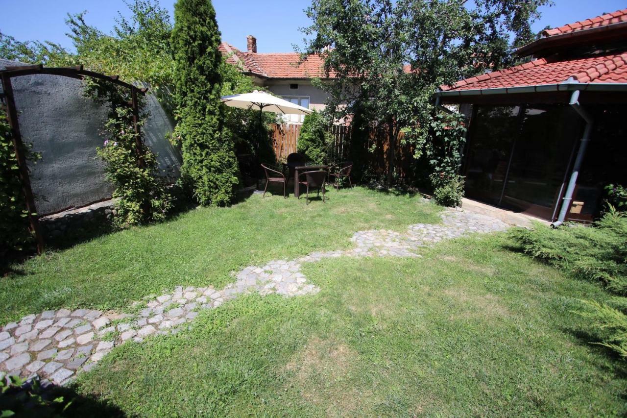 Къща За Гости Джая Belogradčik Exteriér fotografie